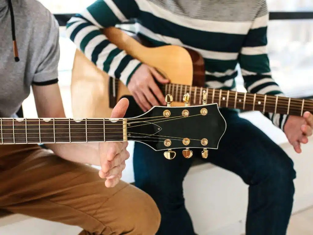 nauka gry na gitarze