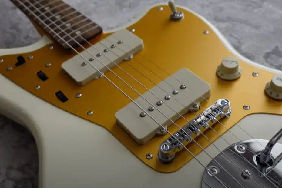 Review: Squier J Mascis Jazzmaster - The Ultimate Offset?