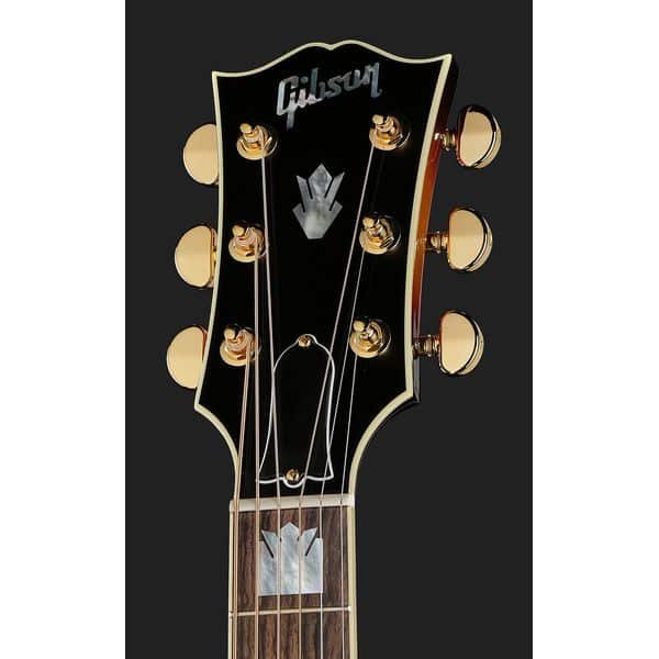 Gibson SJ-200 Standard Tri Burst full body angle